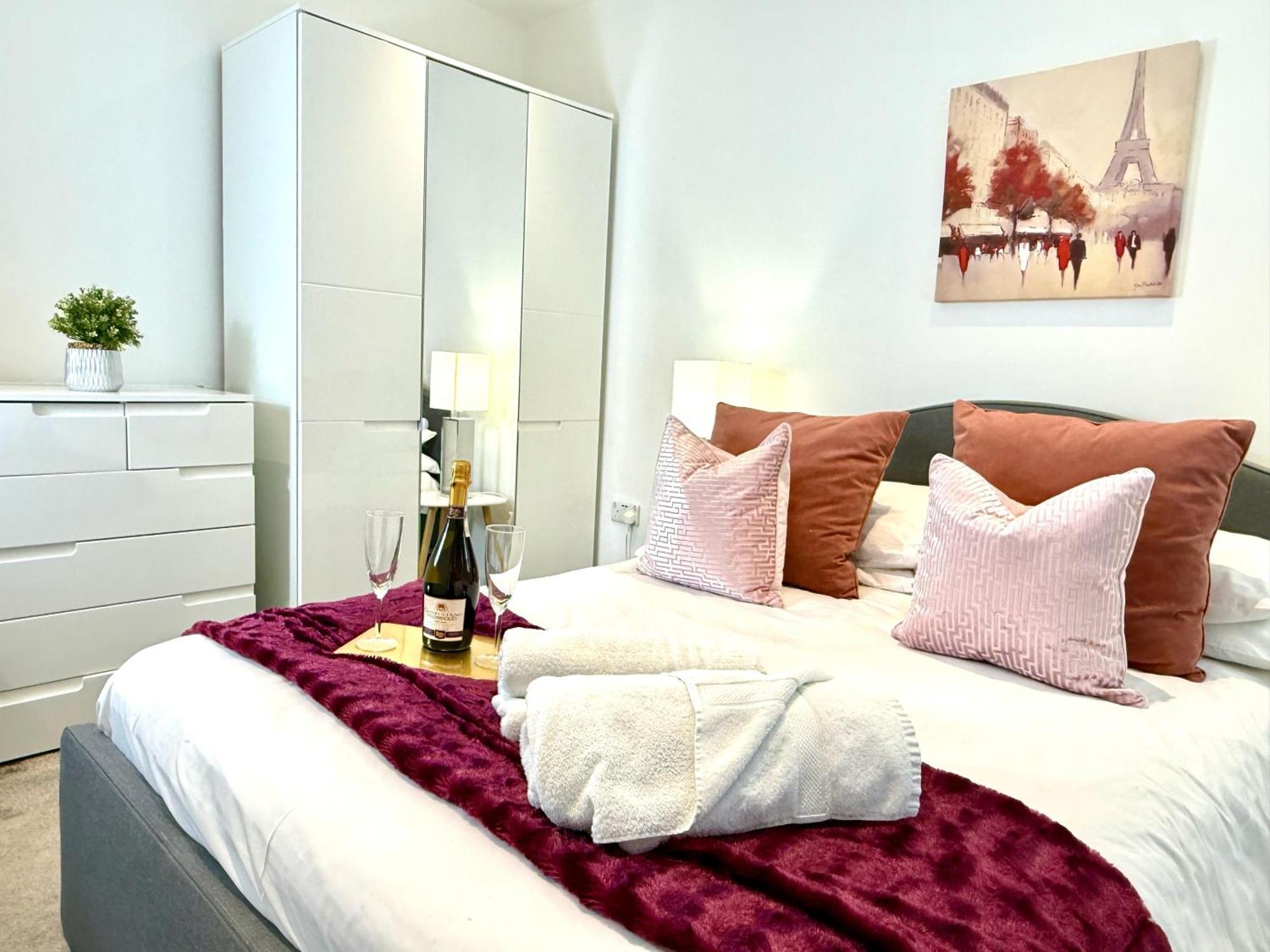 Hazel 1-Bedroom Cousy Flat, Parking, Wifi, Prime Location, Close To Blenheim Palace & Oxford Kidlington Ngoại thất bức ảnh